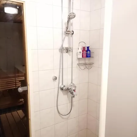 Guest Kieloranta, Kaksio, Oma Parkki, Sauna Kuopio